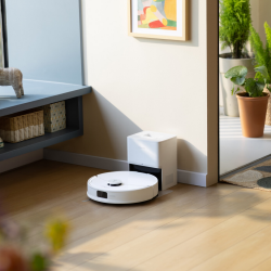 Прахосмукачка робот Roborock Q10 PF+, 10000 Pa, 150 мин, 0.35 л, Wi-Fi, Сухо/мокро, Автоматично повдигане на мопа, 360° LiDAR, 3D картографиране, Гласово управление, Бял