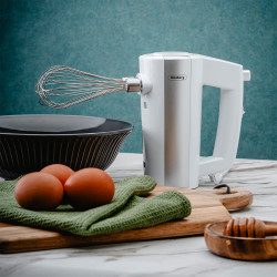 Rosberg R51110K mixer, 300 W, 5 sebességfokozat + Turbo, tartozéktartó, fehér színben