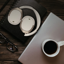 Безжични слушалки Edifier WH950NB Ivory, 40 мм, 55 часа, Динамични драйвери с титаниево покритие, 3 режима, Таймер, Bluetooth V5.3, ANC, ENC, Hi-Res, Бежов