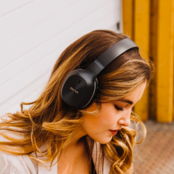 Edifier W800BT Plus Wireless Over-Ear Headphones, 40mm Dynamic Drivers, BT V5.1, Up To 55H Battery, USB-C, Black