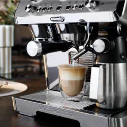 Εσπρέσο μηχανή DeLonghi EC9885.M La Specialista Maestro, 1450W, 19 bar, 2,5 λίτρα, 5 ταχύτητες, 15 επίπεδα άλεσης, Κρύο εκχύλισμα, Thermoblock, My LatteArt, LatteCrema, Ανοξείδωτο