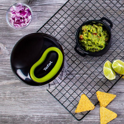 Tefal K1320404 Handheld Chopper with Cord, 0.9 L, Automatic Cord Retraction, 2 Stainless Steel Blades, Lid Lock, Black/Green