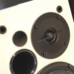 Edifier R1280T WH-SL 2.0 Speakers, 42W RMS, 2xRCA, Remote Control, Wooden Cabinet, White/Silver