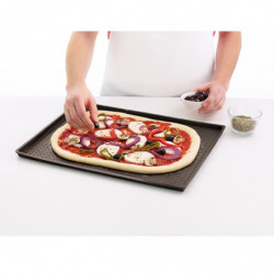 Tava pentru pizza Lekue 1009040, 40x30x1,2 cm, Perforata, Silicon platinat, -60/ +220 °C, Maro