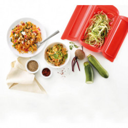 Lekue 1009048 Microwave Steamer with Rack, 1–2 servings, Platinum Silicone, Red