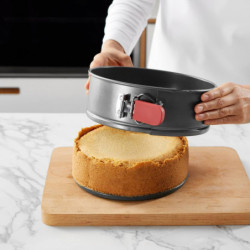 Lekue 1009474 Springform Pan, 20 cm diameter, Ceramic non-stick coating, Carbon steel, From +4°C to +240°C, Black/Red