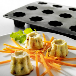 Tava de copt savarine Lekue 1010168, 30x17,5x2,8 cm, 360 ml, -60°C/+220°C, Silicon platinat, Rosu