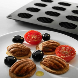 Lekue Baking Pan 1010169, 30x17.5x0.9 cm, 200 ml, -60 to +220°C, Platinum Silicone, Red