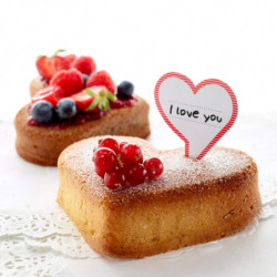 Lekue 1010173 Heart-Shaped Baking Pan, 24.2 x 22.9 x 4.4 cm, -60 to +220°C, Platinum Silicone, Red