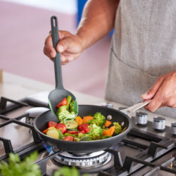 Lingura pentru gatit/servit Lekue, 1010181, 29 cm, Rezistenta la zgarieturi, 4°C/220°C, Verde