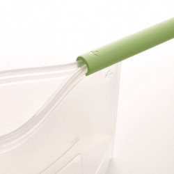 Punga depozitare alimente solide/lichide Lekue 1010208, 500 ml, Silicon, Rezistenta la scurgeri, Etichetare, -60°C/+220°C, Verde