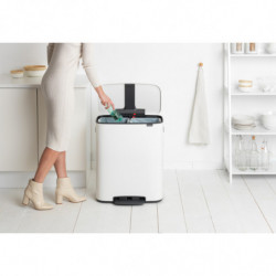 Κάδος απορριμμάτων Brabantia Bo Pedal 1003188, 2x30 λίτρα, Ομαλό κλείσιμο, Αντιολισθητική βάση, Λευκό