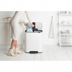 Κάδος απορριμμάτων Brabantia Bo Pedal 1003188, 2x30 λίτρα, Ομαλό κλείσιμο, Αντιολισθητική βάση, Λευκό