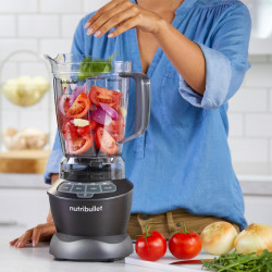 Блендер Nutribullet Combo NBF500DG, 1200W, 1.8 л, 3 скорости+импулс, Неплъзгаща основа, Остриета от неръждаема стомана, Подвижни части, Черен/сив