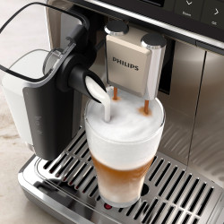 Espressor automat Philips LatteGo 5500 EP5543/90, 1500 W, 15 bar, 1,8 l, 20 bauturi, LatteGo, SilentBrew, QuickStart, Rasnita ceramica, Ecran tactil, Alb cromat