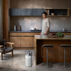 Пречиствател за въздух Dyson HJ10 HushJet™ Purifier Compact Wh/Sv 491355-01, 18 м2, 10 скорости, Hyperdymium™, HEPA, Гласови команди, Осцилация, Бял/сив