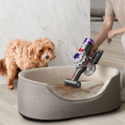 Φορητή ηλεκτρική σκούπα Dyson V8 Car&Boat 586120-01, 115AW, 0,54 λίτρα, 50 λεπτά, 110.000 στροφές/λεπτό, Σφραγισμένο σύστημα φιλτραρίσματος, Νικέλιο/Μωβ