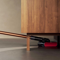 Aparat vertical pentru curatare umeda Dyson PencilWash WR04 637239-01, 300/340 ml, 30 min, 100 m², 2 moduri, Autopropulsie, Inclinare de 170°, LED, Negru/Auriu