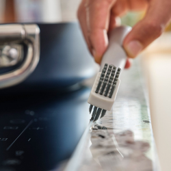 Joseph Joseph CleanTech™ csempe tisztító kefe 6500021, 18×5×3 cm, 2féle szál, bézs