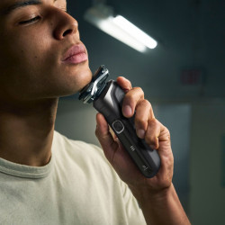 Електрическа самобръсначка Philips Shaver Series 5000 S5887/10, 9W, 60 мин, Мокро/сухо, Вграден тример, SkinIQ, PowerAdapt, 360° глави, Самонаточващи ножове, Карбоново сив