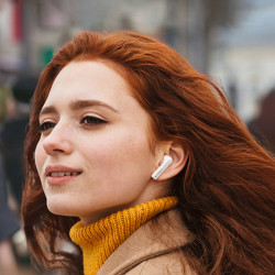 Casti fara fir UGREEN HiTune T3 TWS ANC WS106, 7 ore, Reducere activa a zgomotului (ANC), Ambient Sound, Comandă tactila, Bluetooth 5.2, Alb