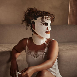 Masca fototerapeutica pentru fata Silk'n LED Face Mask 100 FLM100PE1001, Аutonomie de 130 de minute, 4 moduri, Sesiune de 10 minute, Design flexibil, Alb