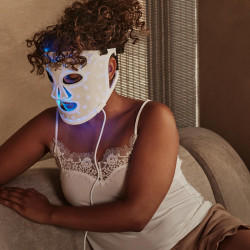 Silk'n LED Face Mask 100 FLM100PE1001 fototerápiás arcmaszk, 130 perc üzemidő, 4 üzemmód, 10 perces kezelés, rugalmas kialakítás, fehér