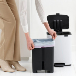 Brabantia Bo Pedal 1010119 szemetes, 12 l, lágy zárás, csúszásgátló talp, fehér