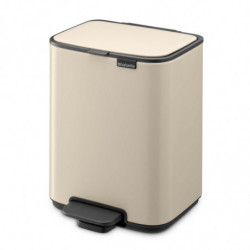 Brabantia Bo Pedal 1010122 szemetes, 4 l, lágy záródás, csúszásgátló talp, bézs