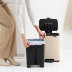 Brabantia Bo Pedal Trash Can 1010123, 12 L, Soft-Close, Non-Slip Base, Beige