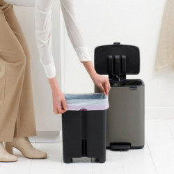 Brabantia Bo Pedal Trash Can 1010128, 12 L, Soft-Close, Non-Slip Base, Gray