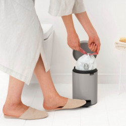 Brabantia NewIcon 1010433 Pedal Bin, 3 L, Soft-Close, Non-Slip Base, Light Gray