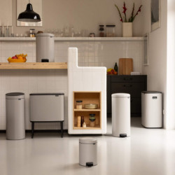 Κάδος απορριμμάτων με πεντάλ Brabantia NewIcon 1010442, 30 λίτρα, Απαλό κλείσιμο, Αντιολισθητική βάση, Ανοιχτό γκρι