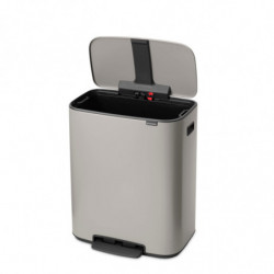 Brabantia Bo Pedal 1010448 szemetes, 60 l, lágy zárás, csúszásgátló talp, világosszürke