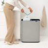 Coș de gunoi Brabantia Bo Touch 1010456, 2x30 l, Deschidere lină și silențioasă, Gaură mare, Gri