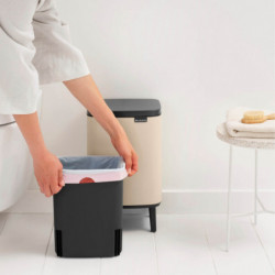 Кош за боклук Brabantia Bo Small Hi 1010461, 7 л, Повдигнат, Плавно и безшумно отваряне, Противоплъзгаща основа, Бежов