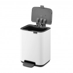 Кош за боклук Brabantia Bo Pedal 1010117, 4 л, Леко затваряне, Противоплъзгаща основа, Бял