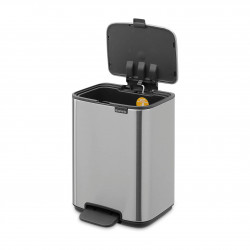 Brabantia Bo Pedal Trash Can 1010141, 4 L, Soft-Close, Non-Slip Base, Fingerprint-Resistant, Stainless Steel/Matte