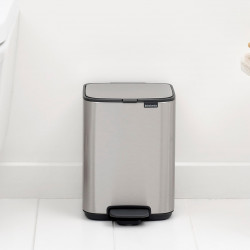 Brabantia Bo Pedal 1010141 szemetes, 4 l, könnyű zárás, csúszásgátló talp, ujjlenyomatálló, rozsdamentes acél/matt