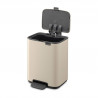 Brabantia Bo Pedal 1010122 szemetes, 4 l, lágy záródás, csúszásgátló talp, bézs
