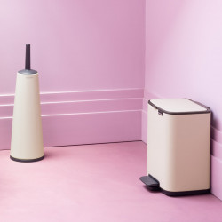 Brabantia Bo Pedal Trash Can 1010122, 4 L, Soft-Close, Non-Slip Base, Beige