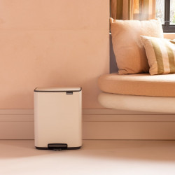 Brabantia Bo Pedal Trash Can 1010123, 12 L, Soft-Close, Non-Slip Base, Beige