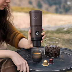 Wacaco Pixapresso hordozható eszpresszógép, 20 bar, 9000 mAh, 120 ml, őrölt kávé + kapszulák, LED érintőképernyős vezérlés, sötét bordó
