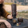 Wacaco Pixapresso hordozható eszpresszógép, 20 bar, 9000 mAh, 120 ml, őrölt kávé + kapszulák, LED érintőképernyős vezérlés, sötét bordó