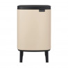 Coș de gunoi Brabantia Bo Small Hi 1010461, 7 l, cu capac ridicat, deschidere lină și silențioasă, bază antiderapantă, bej
