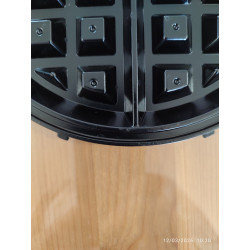Second hand: Russell Hobbs Fiesta 24620-56 3-in-1 Waffle Maker, 900 W, Non-stick plates, Self-closing lid, Burgundy/Black