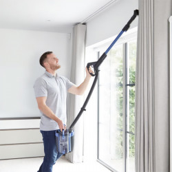 La mâna a doua: Aspirator vertical SHARK ICZ300EU T, 450W, 0.6 L, Autonomie 60 min, Baterie, LED, HEPA, Albastru