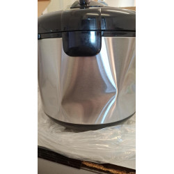 La mâna a doua: Multicooker cu 31 programe Rosberg R51985F5, 780W, 5L, Acoperite antiaderenta, Inox
