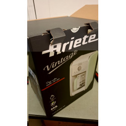 Втора ръка: Кафемашина Ariete VINTAGE AMERICANO 1342/03, 960W, 2.1 л, Таймер, Програмиране, Пауза, Противокапкова система, Бежов