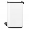Кош за боклук Brabantia Bo Pedal 1010118, 7 л, Плавно затваряне, Гумирана основа, Бял